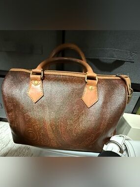 VGC Auth Etro Boston Style Bag!